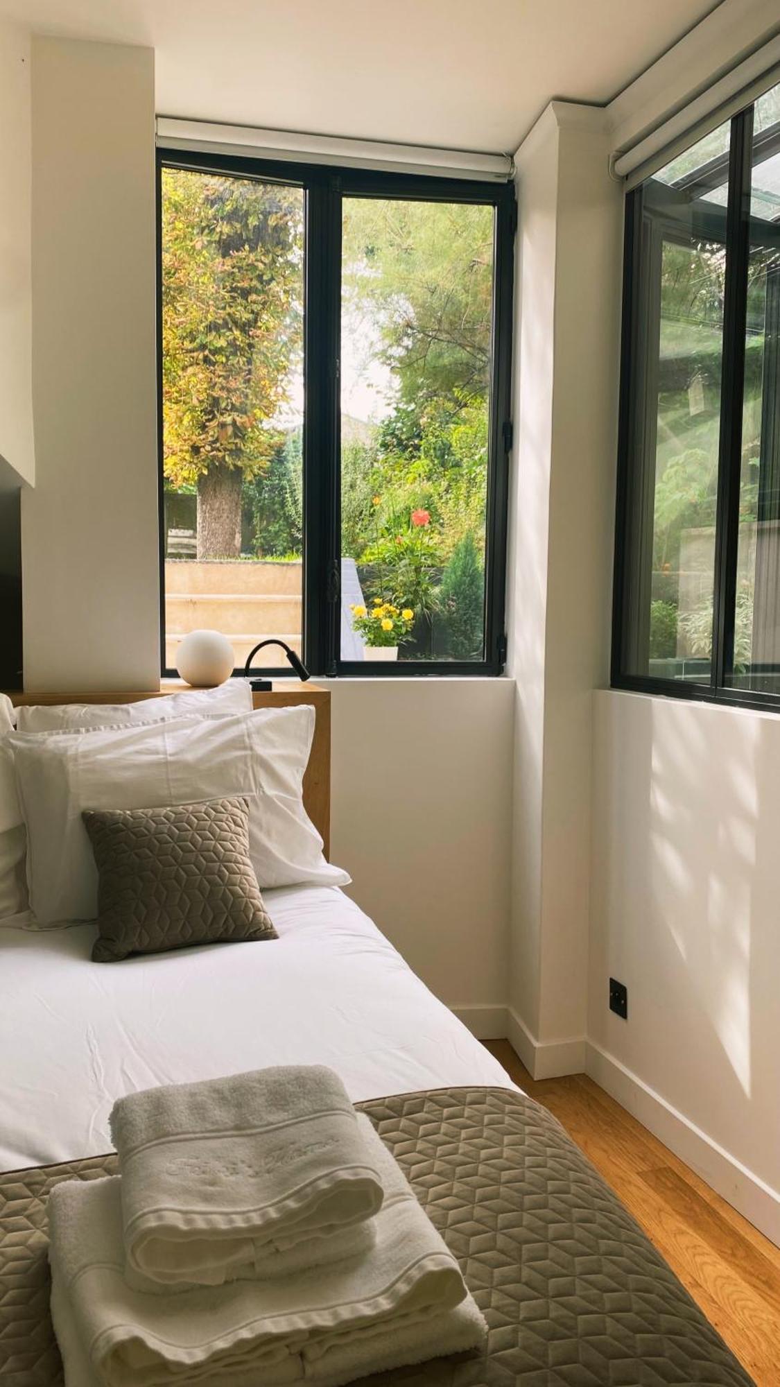 Feifei'S Home & Spa - Luxe 10 Min Paris アニエール エクステリア 写真